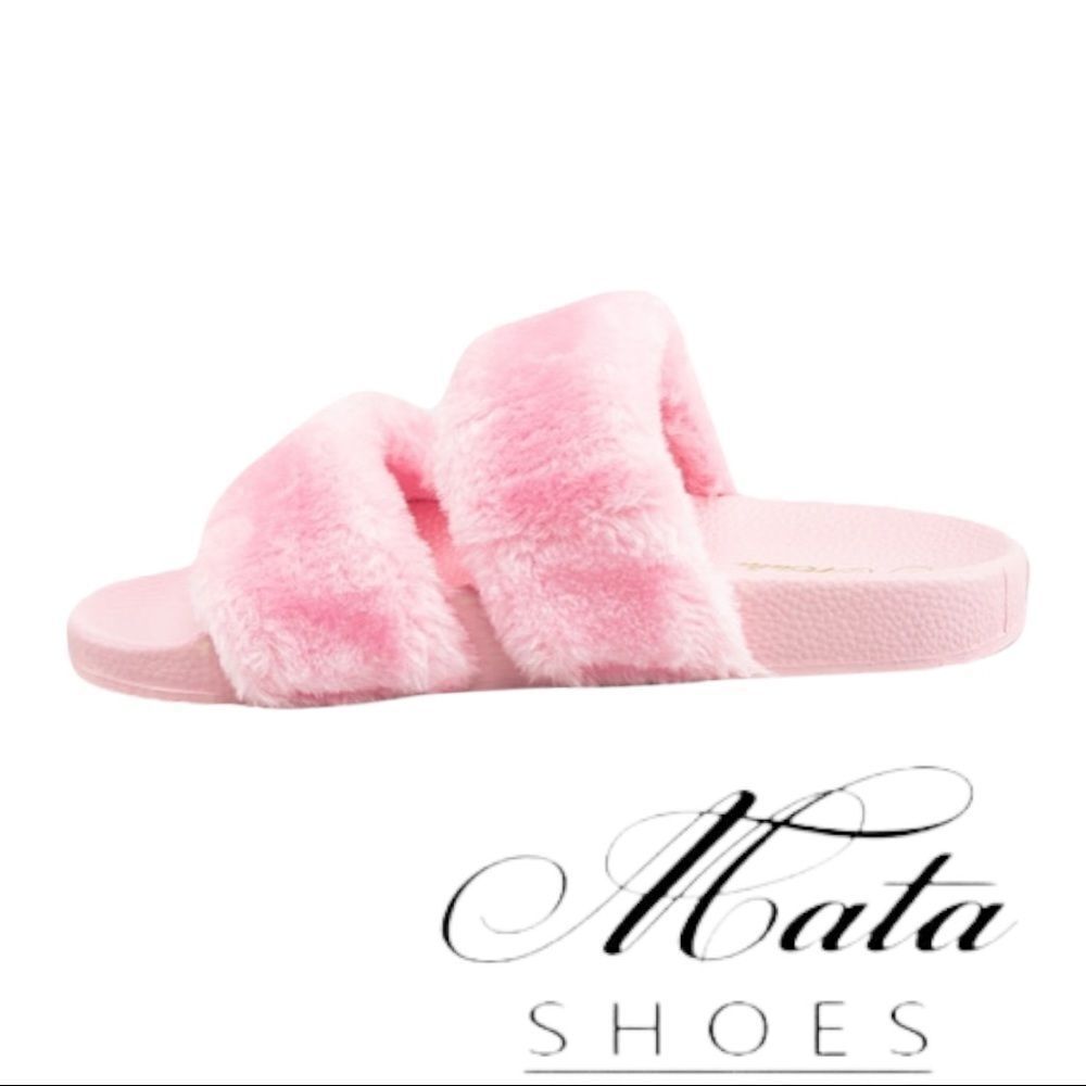 NIB Mata Shoes Cuddle Blush Pink Fuzzy Slide Double Band Sandals Slippers 5.5 6